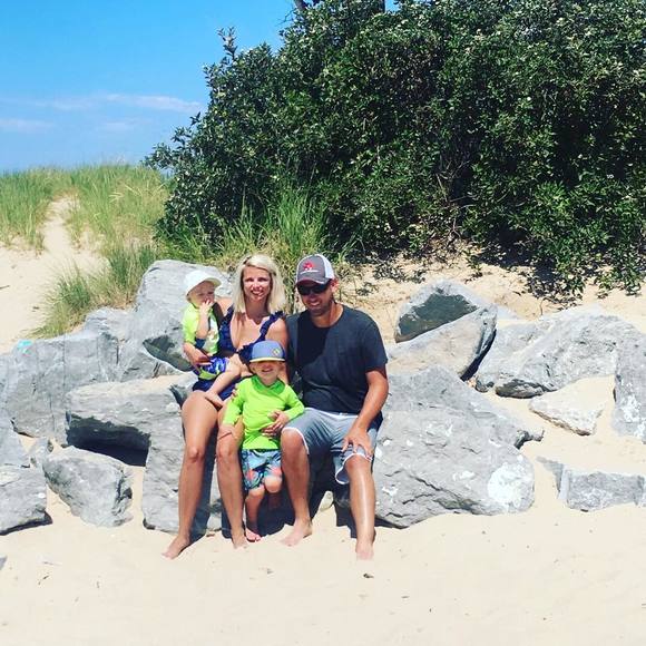 Meet your Posher, Brooke - Picture 1 of 1